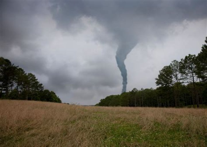 Does wyoming get tornadoes?
