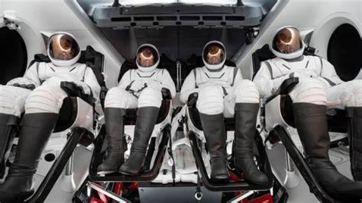 How does a spacesuit work?